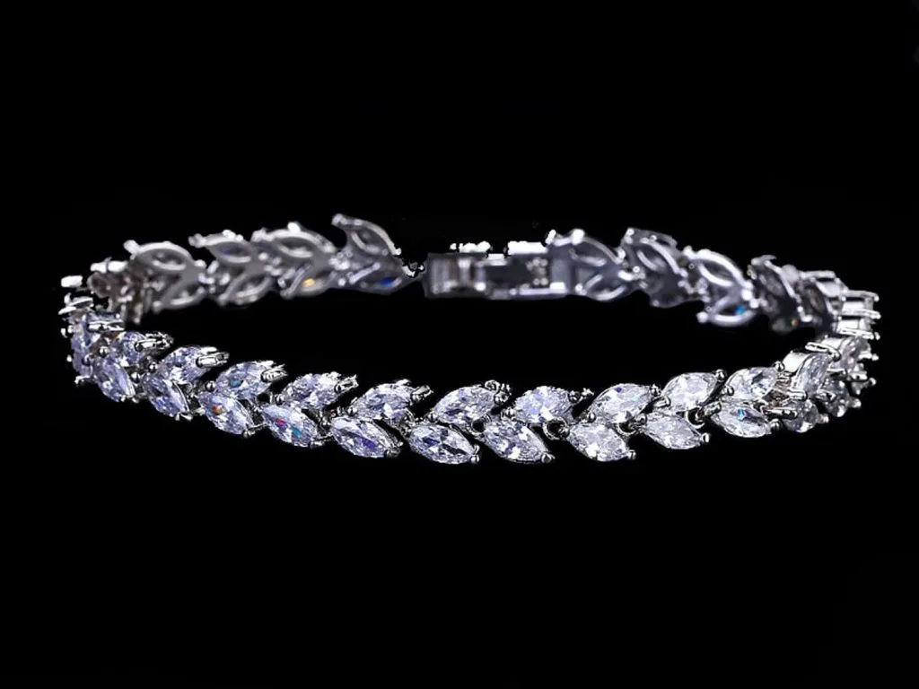 Brăţară placată cu rodiu și cristale zirconiu cubic