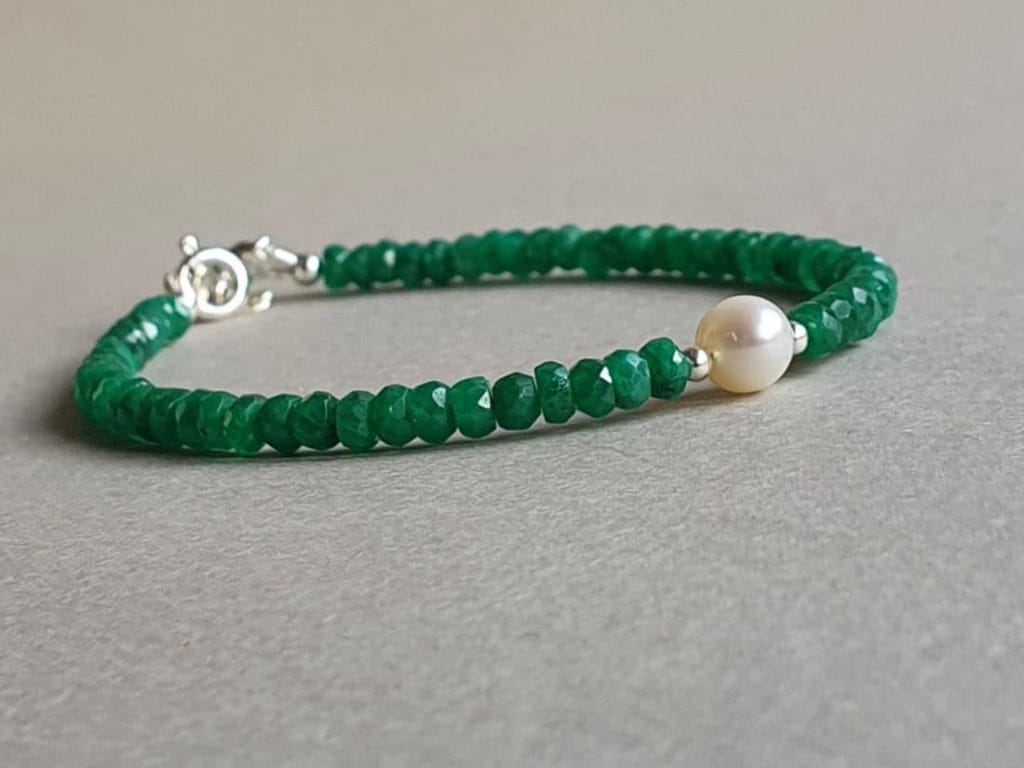 Brăţară din smarald, perlă şi argint