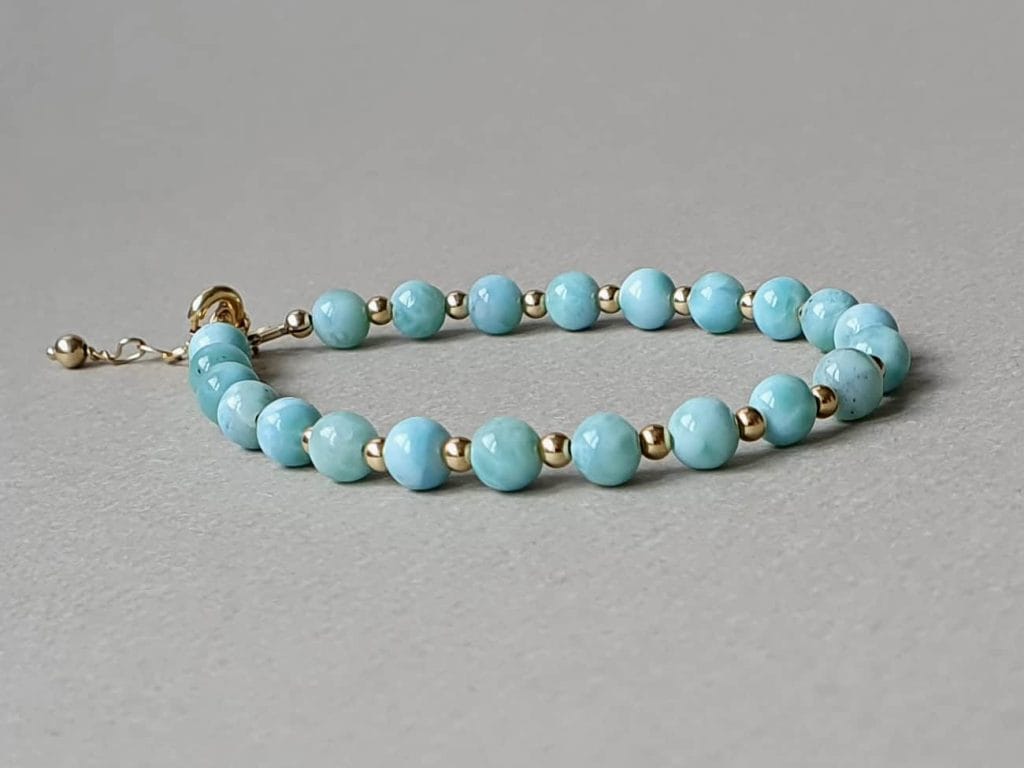 Brăţară din aur filat și larimar