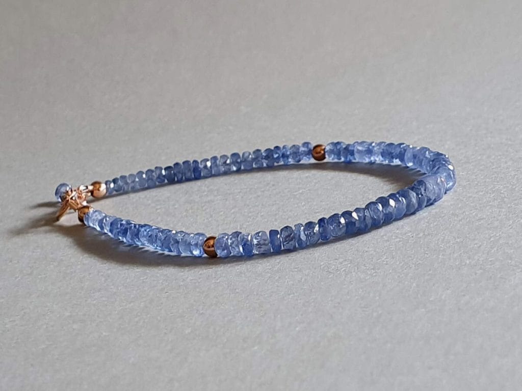 Brăţară din safir de Burma și aur filat roz