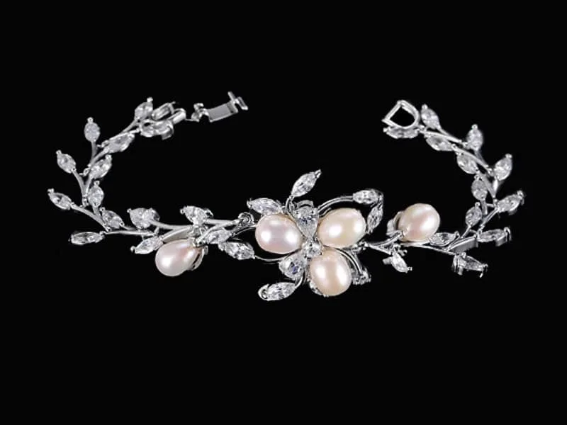 Brăţară placată cu rodiu, cristale cubic zirconia, perle de cultură