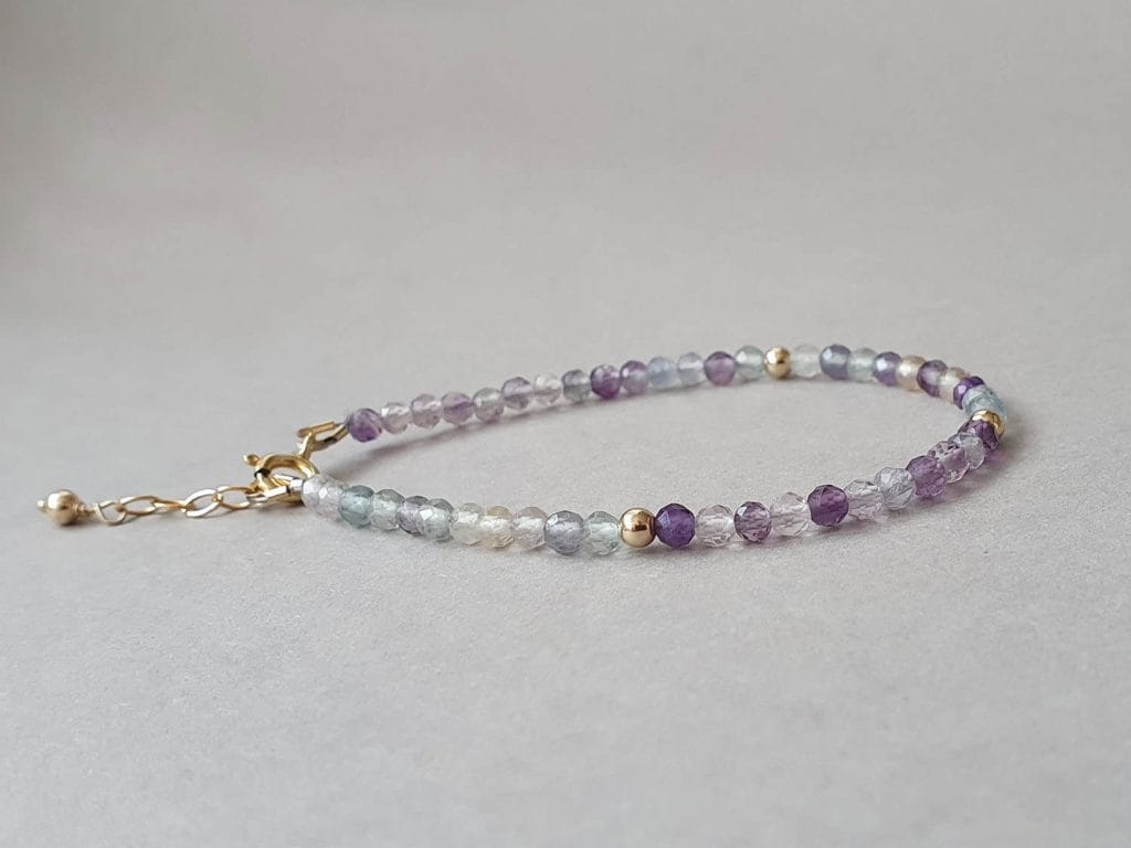 Brăţară din fluorit şi aur filat