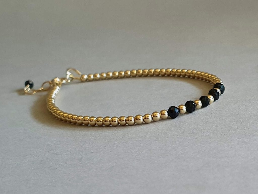 Brăţară din aur filat și onix