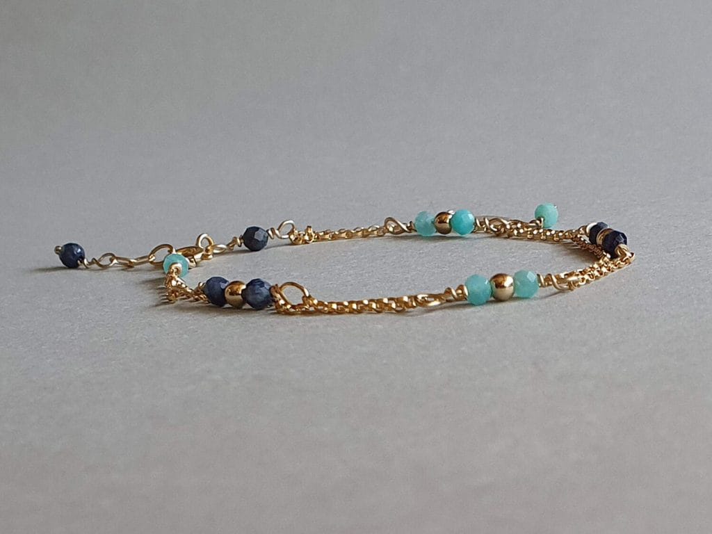 Brăţară minimalistă din safir, amazonit și aur filat