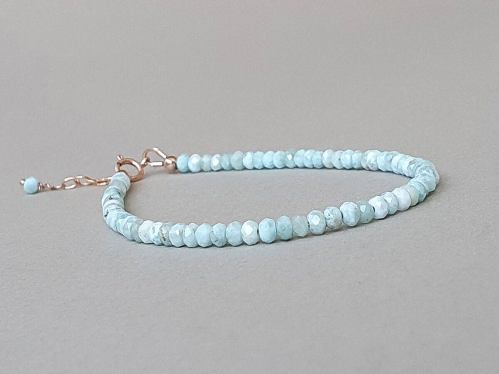 Brăţară din larimar și aur filat roz