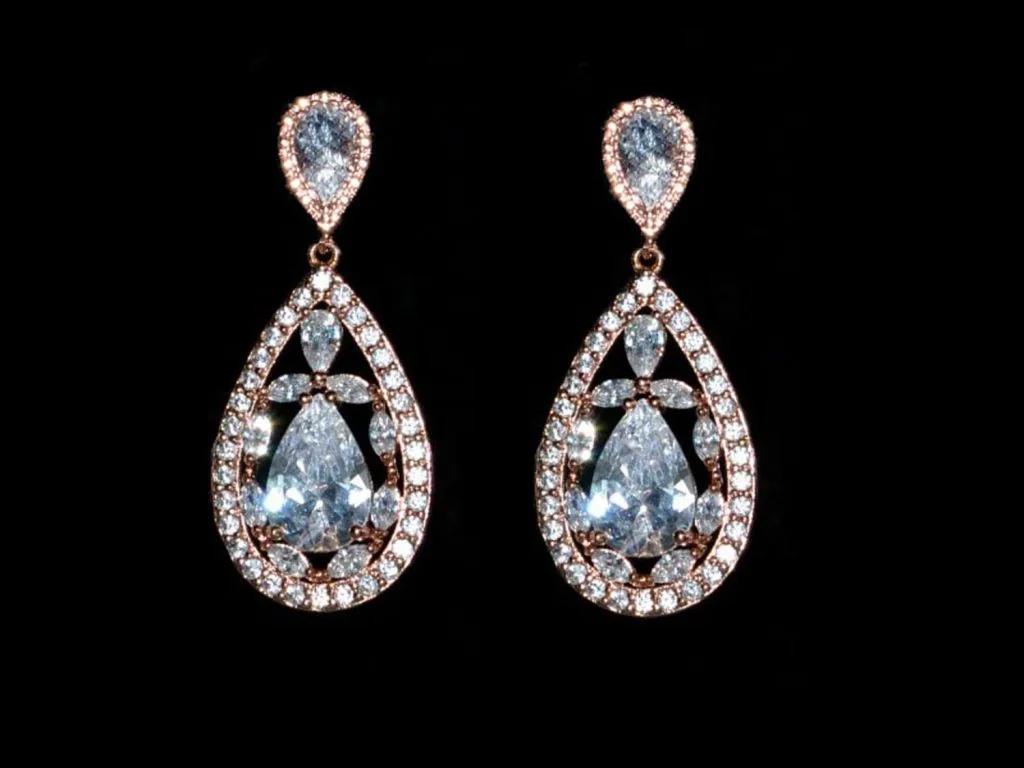 Cercei placaţi cu aur roz şi cristale zirconiu cubic