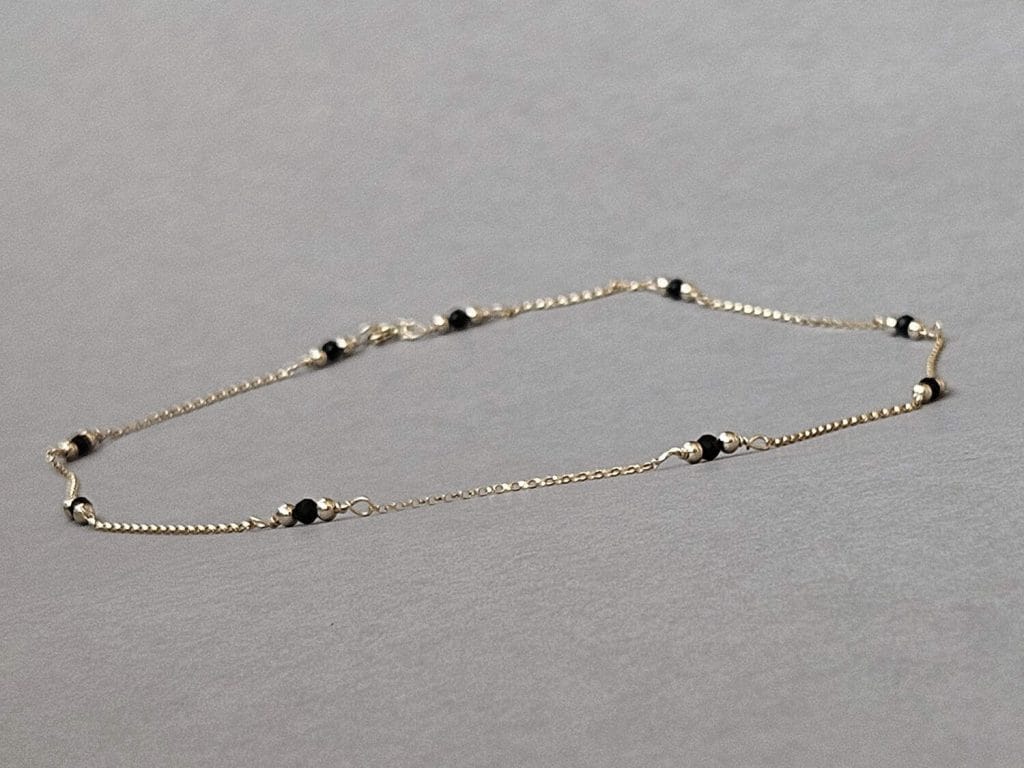 Colier minimalist din aur filat și spinel