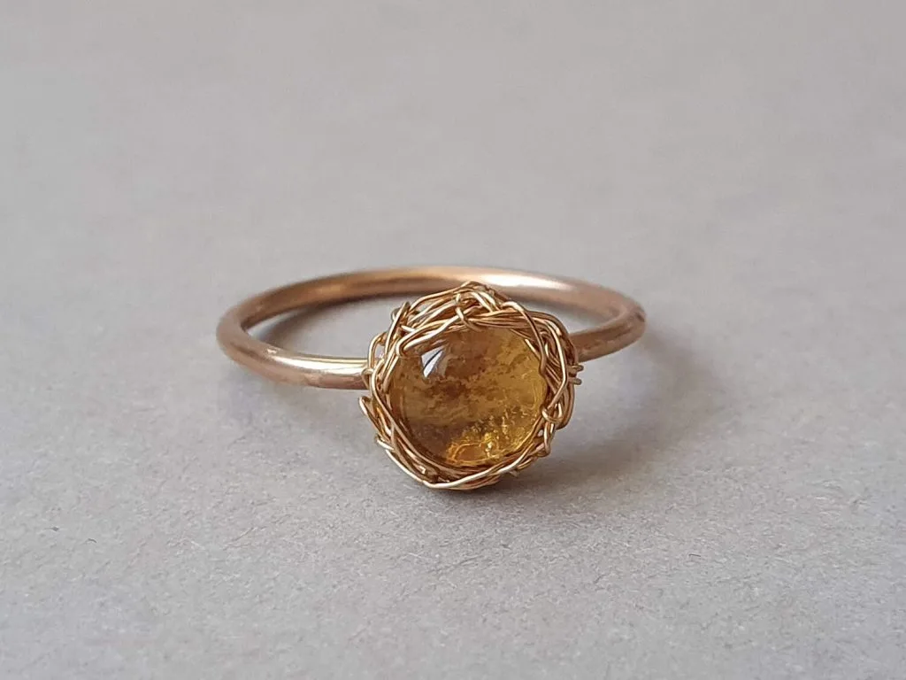 Inel din aur filat şi citrin