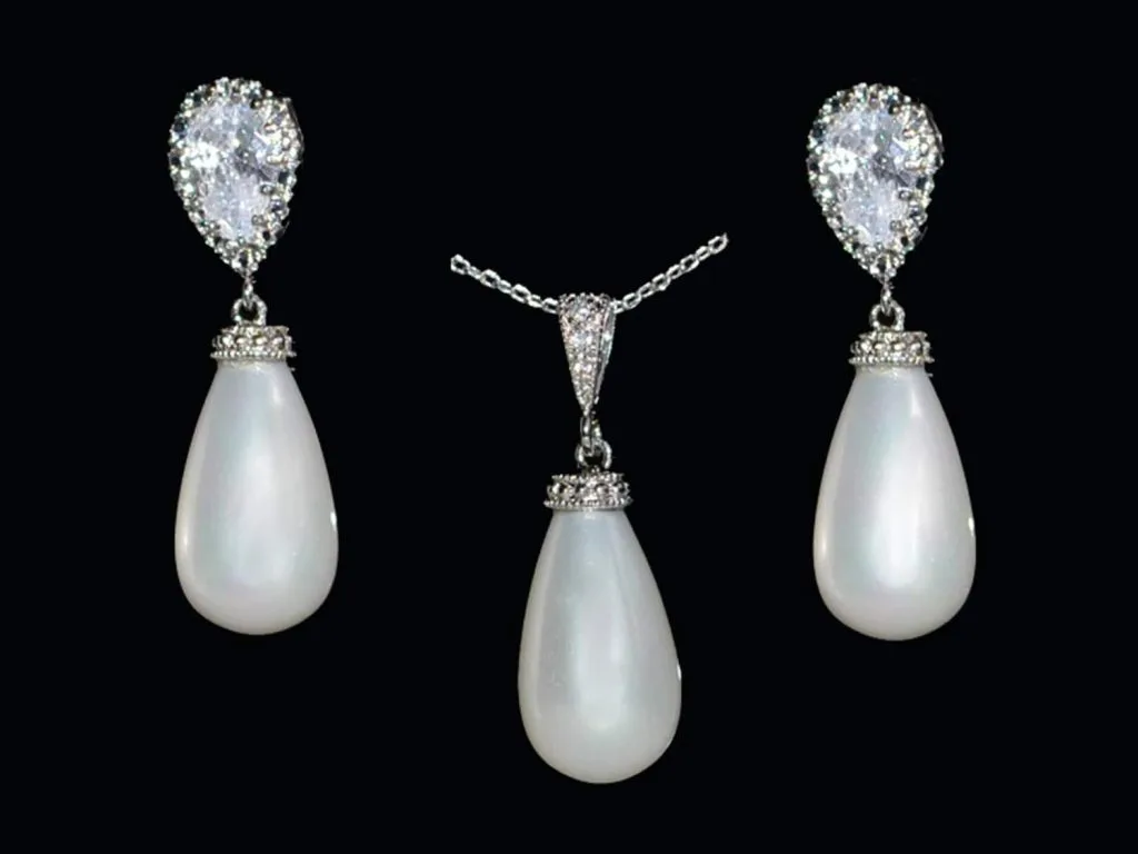 Set -cercei și colier placat cu rodiu, perle din sidef si cristale cubic zirconia transparente