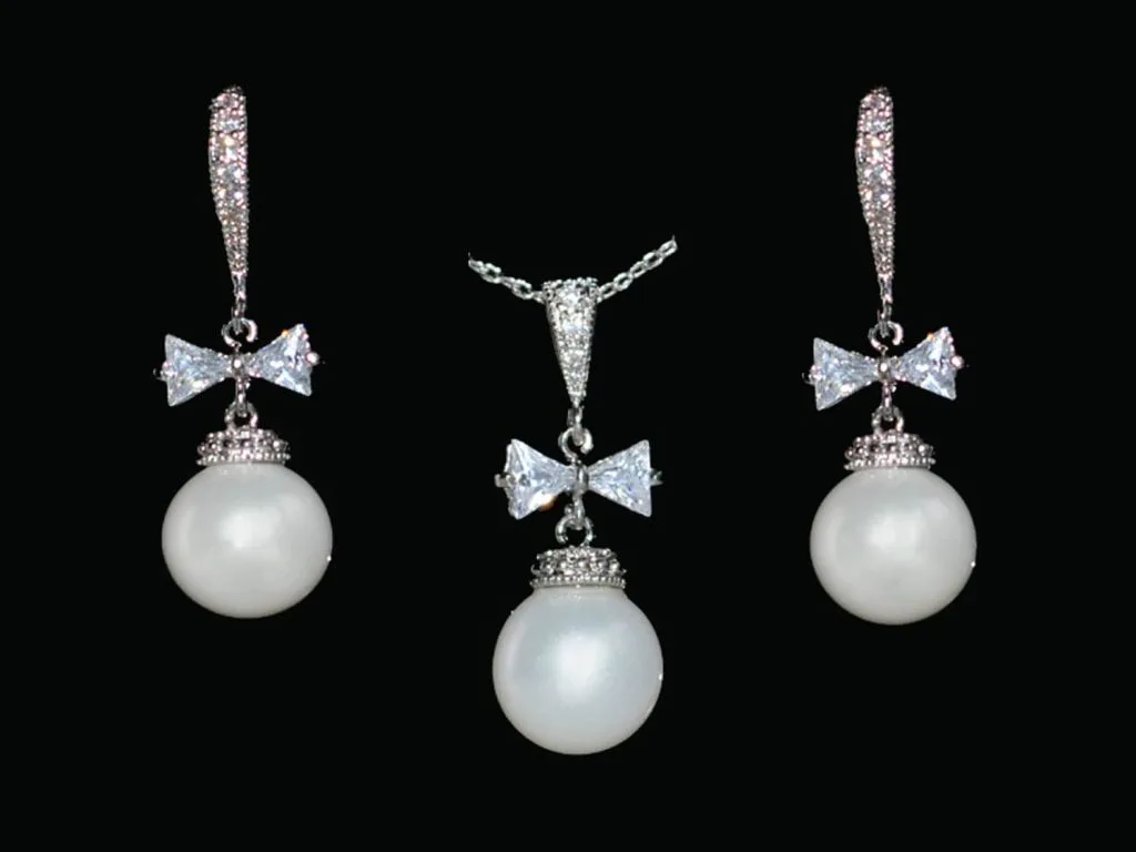 Set- cercei și colier placat cu rodiu, cristale zirconiu cubic și perle din sidef