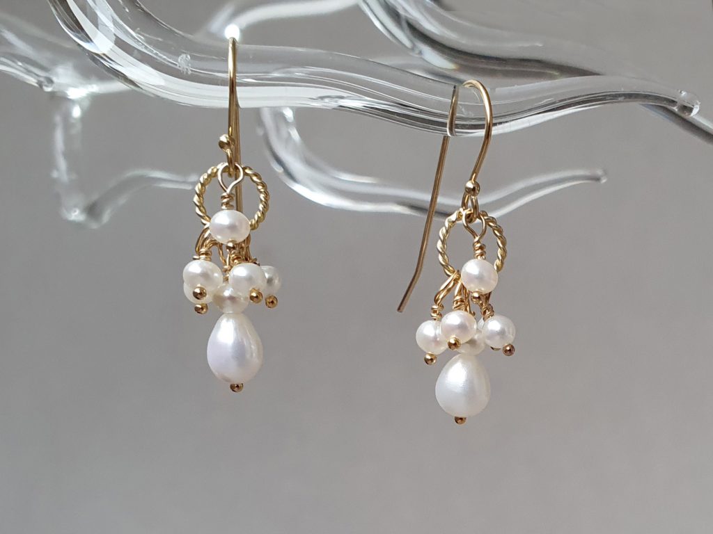 Cercei din perle de cultură și aur filat