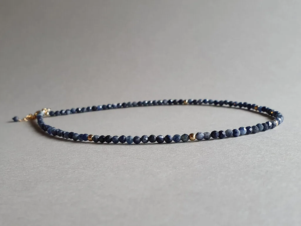 Colier din aur filat și safire (copie)